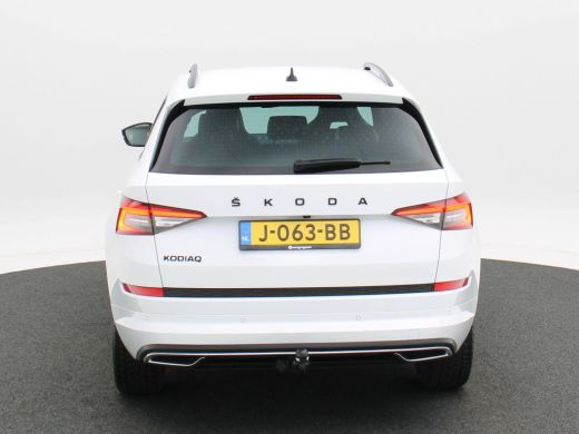 Skoda Kodiaq 1.5 TSi 150 Pk Automaat Sportline 7-Pers | Navigatie | Full LED | Privacy Glass | Camera | Trekha... ActivLease financial lease