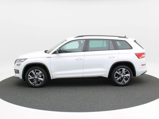 Skoda Kodiaq 1.5 TSi 150 Pk Automaat Sportline 7-Pers | Navigatie | Full LED | Privacy Glass | Camera | Trekha... ActivLease financial lease
