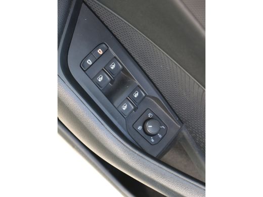 Skoda Octavia Combi 1.5 TSI First Edition NIEUWE MODEL 1e eigenaar ActivLease financial lease