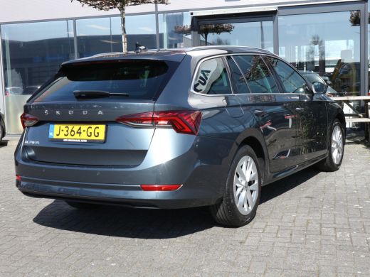 Skoda Octavia Combi 1.5 TSI First Edition NIEUWE MODEL 1e eigenaar ActivLease financial lease