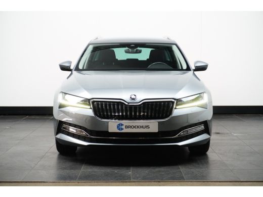Skoda Superb Combi 1.4 TSI iV 218PK DSG-6 Business Edition | TREKHAAK | AUTO A. KLEP | NAVIGATIE ActivLease financial lease