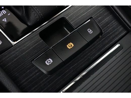 Skoda Superb Combi 1.4 TSI iV 218PK DSG-6 Business Edition | TREKHAAK | AUTO A. KLEP | NAVIGATIE ActivLease financial lease