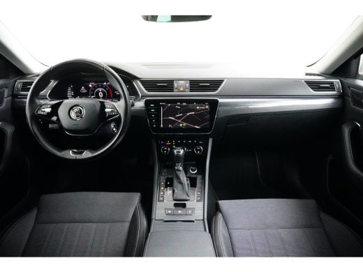 Skoda Superb Combi 1.4 TSI iV 218PK DSG-6 Business Edition | TREKHAAK | AUTO A. KLEP | NAVIGATIE ActivLease financial lease