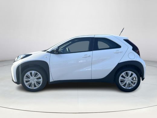 Toyota Aygo X 1.0 VVT-i MT Play ActivLease financial lease