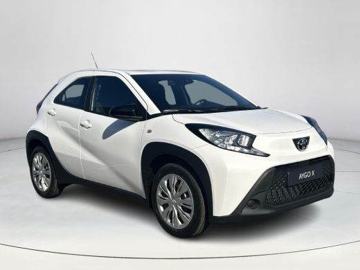 Toyota Aygo X 1.0 VVT-i MT Play ActivLease financial lease