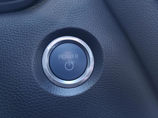 Toyota Corolla 1.8 Hybrid Dynamic Edition | Head-up | Elektr. klep | Stuur / voorruit verwarming | Rijklaarprijs... ActivLease financial lease