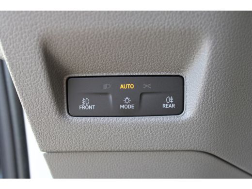 Volkswagen Crafter BPM VRIJ | Exclusive | L3 | 141 PK | Automaat | Dubbele schuifdeur | Trekhaak | PDC | Camera ActivLease financial lease