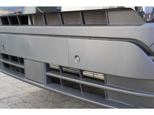 Volkswagen Crafter BPM VRIJ | Exclusive | L3 | 141 PK | Automaat | Trekhaak | PDC | Camera | Apple Carplay ActivLease financial lease