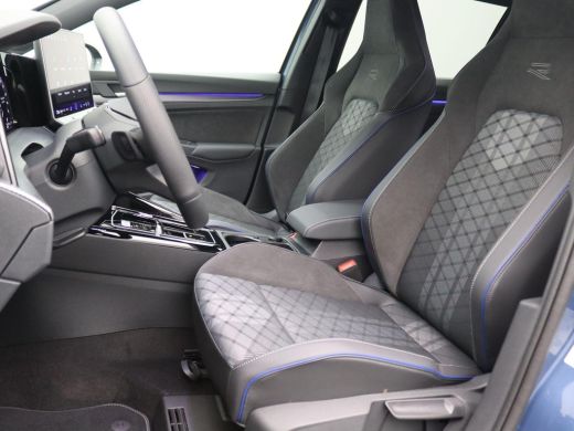Volkswagen GOLF Variant 1.5 eTSI R-Line 150PK DSG full led, trekhaak, keyless, stuur-stoelverwarming, achteruitrijcamera,... ActivLease financial lease