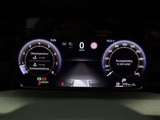 Volkswagen GOLF Variant 1.5 eTSI R-Line 150PK DSG full led, trekhaak, keyless, stuur-stoelverwarming, achteruitrijcamera,... ActivLease financial lease