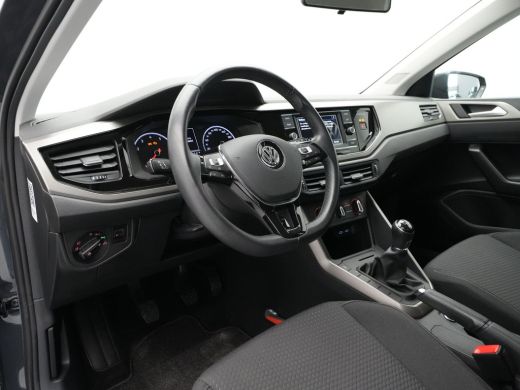 Volkswagen Polo 1.0 MPI Comfortline Airco Bluetooth Cruise NL Auto! 9 ActivLease financial lease