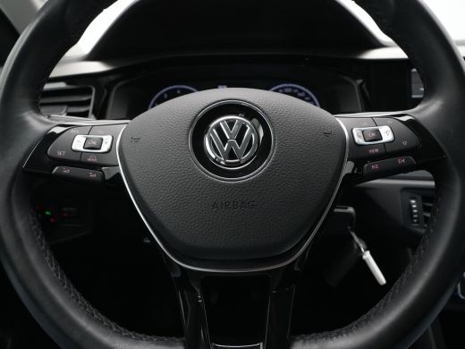 Volkswagen Polo 1.0 MPI Comfortline Airco Bluetooth Cruise NL Auto! 9 ActivLease financial lease