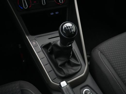 Volkswagen Polo 1.0 MPI Comfortline Airco Bluetooth Cruise NL Auto! 9 ActivLease financial lease