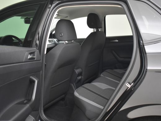 Volkswagen Polo 1.0 TSI Highline 96pk | 100% Dealeronderhouden | Adaptief cruise control | Navigatie | App connec... ActivLease financial lease