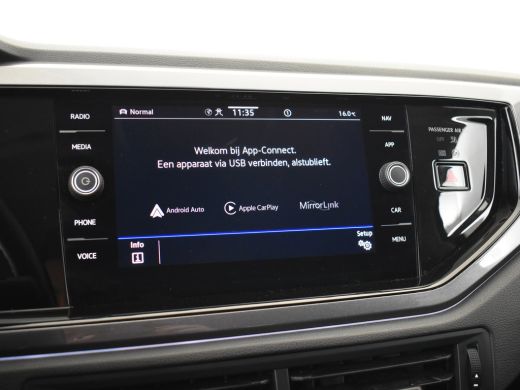 Volkswagen Polo 1.0 TSI Highline 96pk | 100% Dealeronderhouden | Adaptief cruise control | Navigatie | App connec... ActivLease financial lease