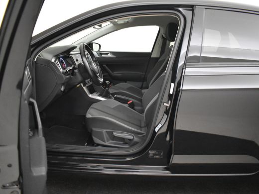 Volkswagen Polo 1.0 TSI Highline 96pk | 100% Dealeronderhouden | Adaptief cruise control | Navigatie | App connec... ActivLease financial lease