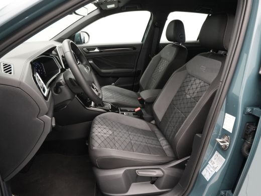 Volkswagen T-Roc 1.5 TSI 150pk DSG R-Line Navi via App Pdc Clima Acc 91 ActivLease financial lease