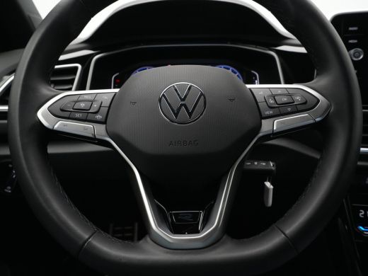 Volkswagen T-Roc 1.5 TSI 150pk DSG R-Line Navi via App Pdc Clima Acc 91 ActivLease financial lease