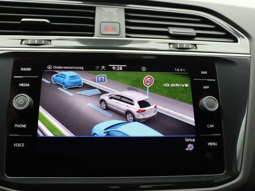 Volkswagen Tiguan 1.4 TSI Life e-hybrid 245PK DSG led, adaptive cruise, achteruitrijcamera, lane assist, keyless, e... ActivLease financial lease