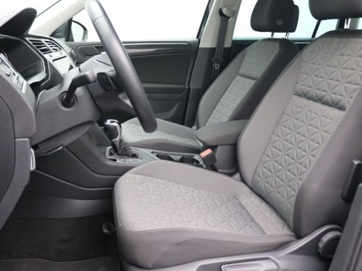Volkswagen Tiguan 1.4 TSI Life e-hybrid 245PK DSG led, adaptive cruise, achteruitrijcamera, lane assist, keyless, e... ActivLease financial lease