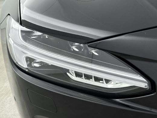 Volvo  V90 B4 Inscription | Google | Panoramadak | Head-up | 360 Camera | Harman Kardon | Elektrische stoele... ActivLease financial lease