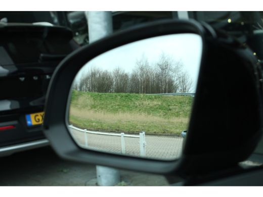 Volvo  XC40 Volvo Recharge T5 Ultimate Dark | Adaptive Cruise | Harman/Kardon | Panoramadak | Camera | Voorru... ActivLease financial lease