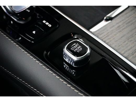 Volvo  XC90 Volvo T8 AWD Ultra Dark | Luchtvering | Bowers & Wilkins | Massage | Ventilatie | 360° Camera| Pa... ActivLease financial lease