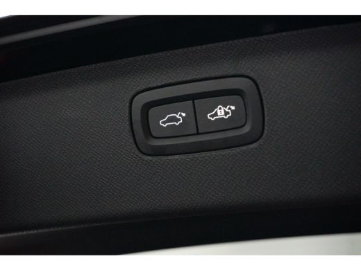 Volvo  XC90 Volvo T8 AWD Ultra Dark | Luchtvering | Bowers & Wilkins | Massage | Ventilatie | 360° Camera| Pa... ActivLease financial lease