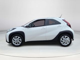 Toyota Aygo X 1.0 VVT-i MT first | Apple CarPlay | Climate Control | Stoelverwarming | Rijklaarprijs incl. gara...