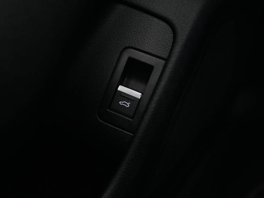 Audi A6 Avant 40 204 pk TFSI S edition S Line Panoramadak Matrix Audi Sound 27 ActivLease financial lease