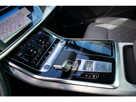 Audi Q7 55 TFSI e Quattro Pro Line S ACC Pano Head-up Keyless 360-camera Trekhaak Massage ActivLease financial lease