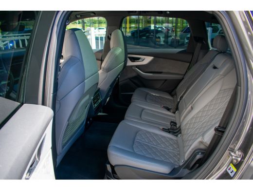 Audi Q7 55 TFSI e Quattro Pro Line S ACC Pano Head-up Keyless 360-camera Trekhaak Massage ActivLease financial lease