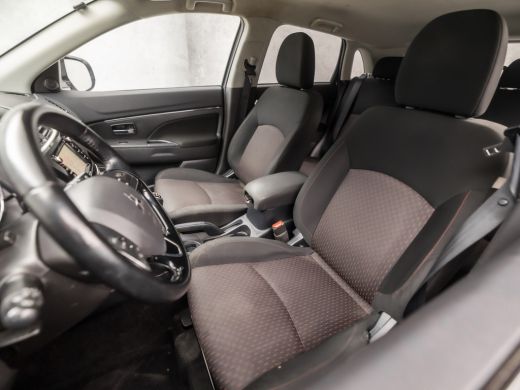Mitsubishi ASX 1.6 Cleartec Sport (NAVIGATIE, CLIMATE, CAMERA, GETINT GLAS, KEYLESS, XENON, SPORTSTOELEN, BLUETO... ActivLease financial lease
