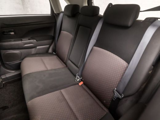 Mitsubishi ASX 1.6 Cleartec Sport (NAVIGATIE, CLIMATE, CAMERA, GETINT GLAS, KEYLESS, XENON, SPORTSTOELEN, BLUETO... ActivLease financial lease