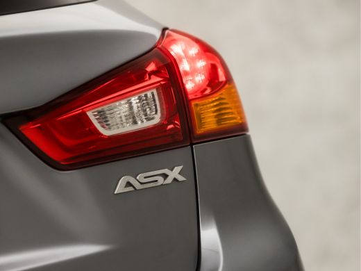 Mitsubishi ASX 1.6 Cleartec Sport (NAVIGATIE, CLIMATE, CAMERA, GETINT GLAS, KEYLESS, XENON, SPORTSTOELEN, BLUETO... ActivLease financial lease