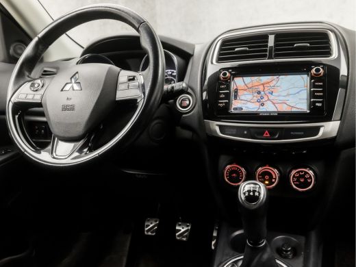 Mitsubishi ASX 1.6 Cleartec Sport (NAVIGATIE, CLIMATE, CAMERA, GETINT GLAS, KEYLESS, XENON, SPORTSTOELEN, BLUETO... ActivLease financial lease