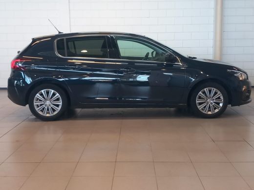 Peugeot 308 1.2 PureTech Blue Lease Premium Panoramadak | Achteruitrijcamera | Airco (automatisch) | Apple Ca... ActivLease financial lease