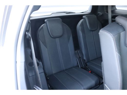 Peugeot 5008 1.2 PURETECH 130PK GT PACK AUTOMAAT / NAVI / CLIMA / PDC / 19" LMV / CAMERA / KEYLESS / FULL-LED ... ActivLease financial lease
