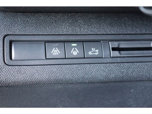 Peugeot 5008 1.2 PURETECH 130PK GT PACK AUTOMAAT / NAVI / CLIMA / PDC / 19" LMV / CAMERA / KEYLESS / FULL-LED ... ActivLease financial lease