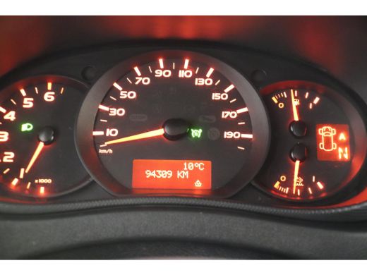 Renault Master T35 2.3 dCi L2H2 AUTOMAAT MET LAADKLEP LIFT ActivLease financial lease