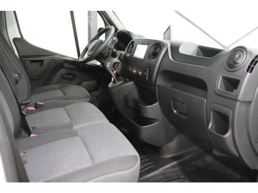 Renault Master T35 2.3 dCi L2H2 AUTOMAAT MET LAADKLEP LIFT ActivLease financial lease