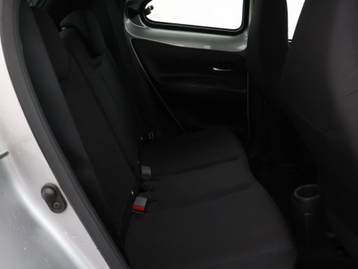 Toyota Aygo X 1.0 VVT-i MT PLAY + ADAPTIVE CRUISE | APPLE CARPLAY | CAMERA | AIRCO ActivLease financial lease