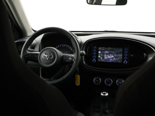Toyota Aygo X 1.0 VVT-i MT PLAY + ADAPTIVE CRUISE | APPLE CARPLAY | CAMERA | AIRCO ActivLease financial lease