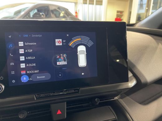 Toyota C-HR 2.0 Plug-in Hybrid 220 Dynamic ActivLease financial lease