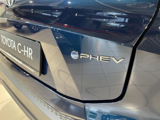 Toyota C-HR 2.0 Plug-in Hybrid 220 Dynamic ActivLease financial lease