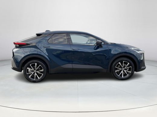Toyota C-HR 2.0 Plug-in Hybrid 220 Dynamic ActivLease financial lease