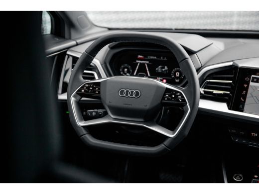 Audi Q4 e-tron Audi Advanced edition | Achterklep, automatisch bedienbaar | Achteruitrijcamera | Adaptive cruise... ActivLease financial lease