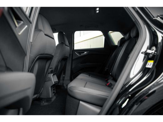 Audi Q4 e-tron Audi Advanced edition | Achterklep, automatisch bedienbaar | Achteruitrijcamera | Adaptive cruise... ActivLease financial lease