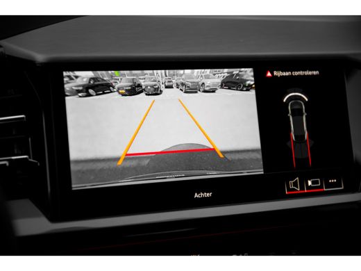 Audi Q4 e-tron S edition | Achterklep, automatisch bedienbaar | Achteruitrijcamera | Adaptive cruise control ActivLease financial lease
