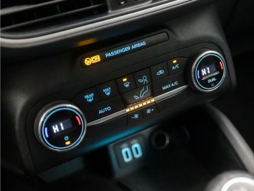 Ford FOCUS Wagon 1.0 EcoBoost Sport (APPLE CARPLAY, GROOT NAVI, CLIMATE, LANE ASSIST, SPORTSTOELEN, CAMERA, LED KO... ActivLease financial lease